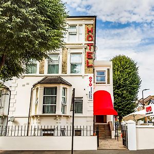 Oyo London Guest House